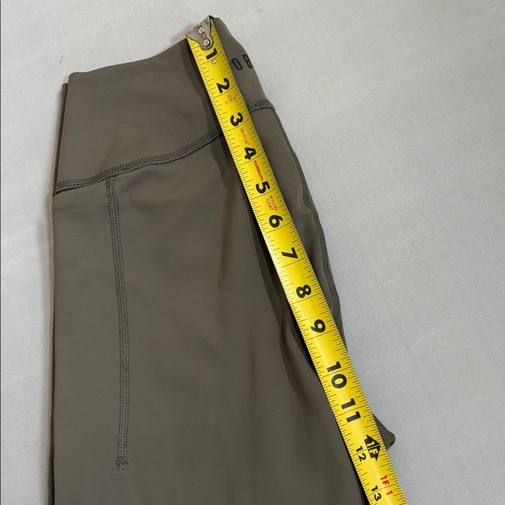 NOBULL Leggings Crop 21” Leggings Pockets Olive Green Size Small - Picture 10 of 11